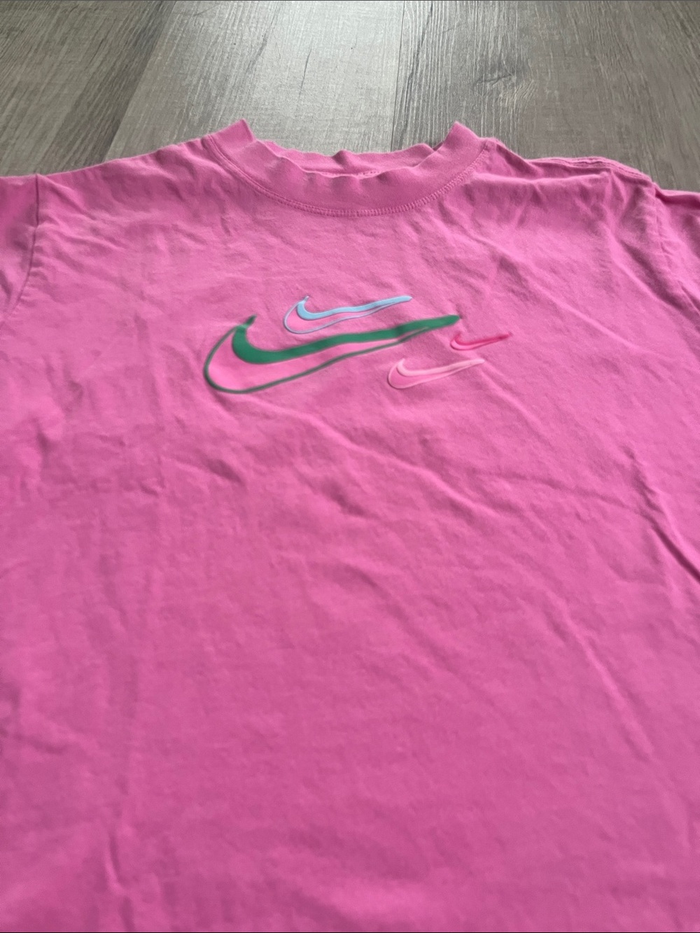 ✨Nike Tee✨ - Picture 2 of 6